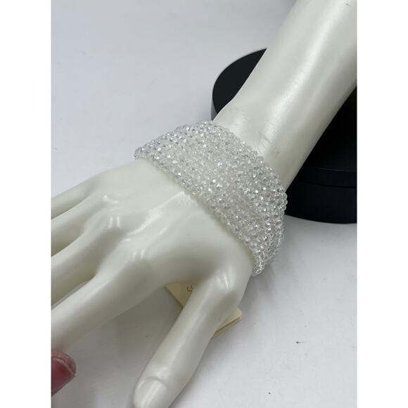 Saachi multi-strand white crystal bracelet with sparkling magnetic closure New - Picture 3 of 10